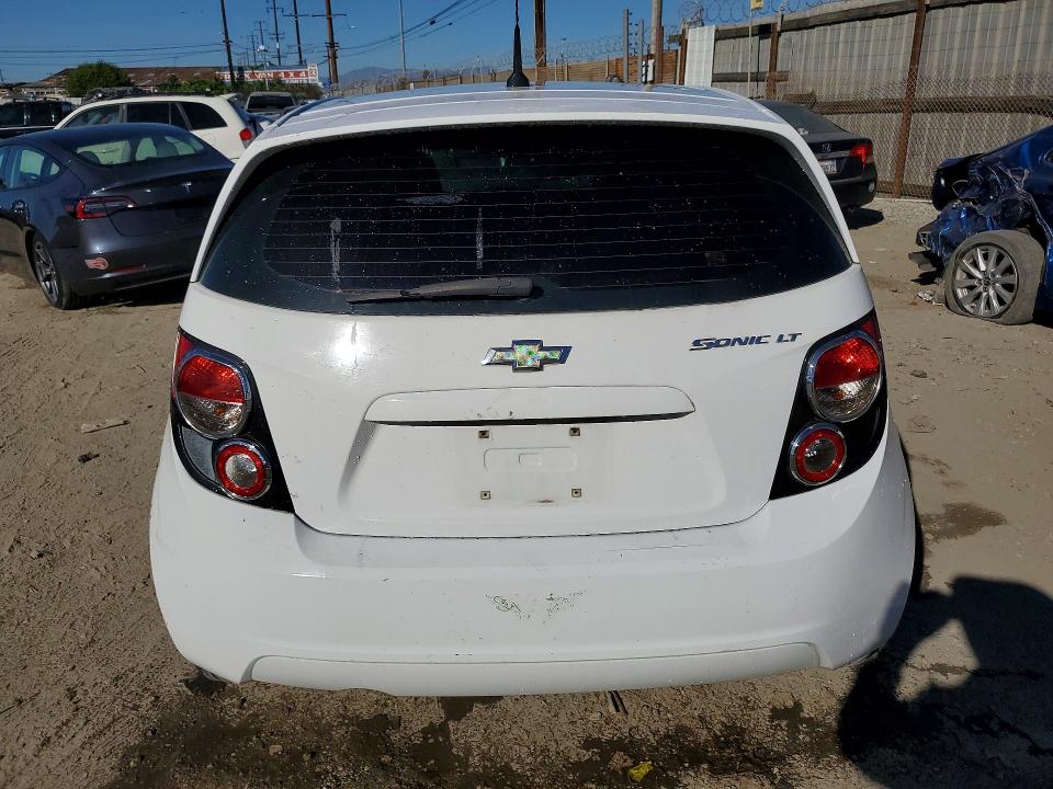 Photo 6 from auction – 2014 CHEVROLET SONIC LT with VIN 1G1JC6SH6E4194561