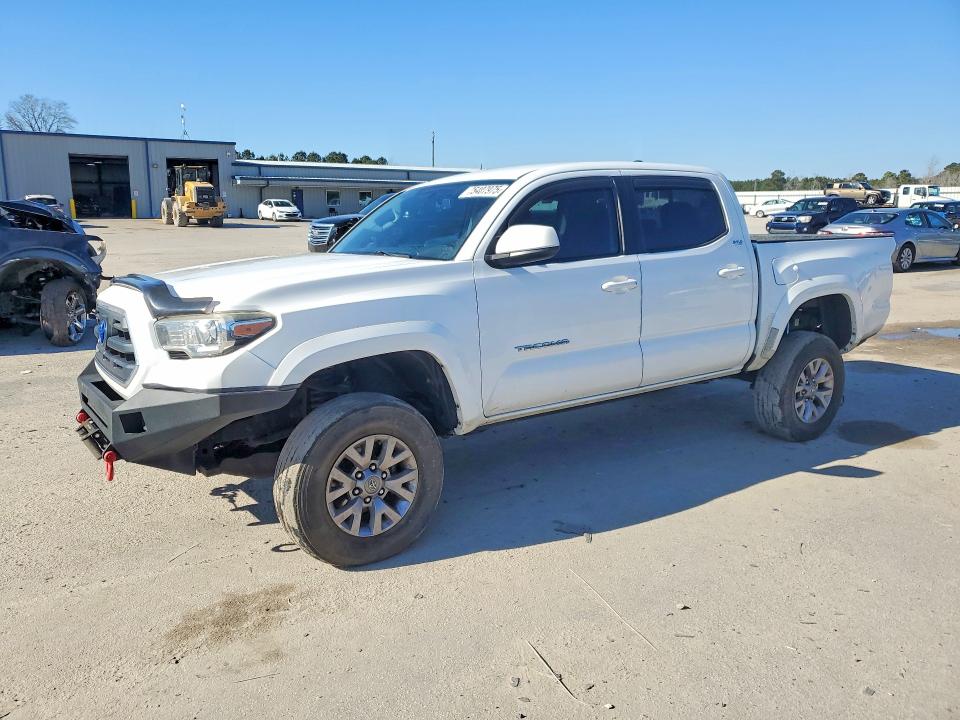 TOYOTA TACOMA DOU 2016 with VIN 5TFCZ5AN3GX032257 - Photo from auction