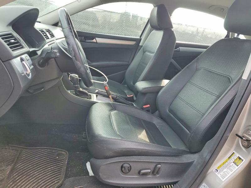 Photo 7 from auction – 2012 VOLKSWAGEN PASSAT with VIN 1VWBP7A37CC014337