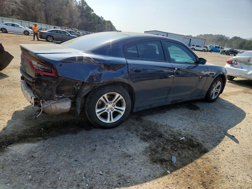 Photo 3 from auction – 2017 DODGE CHARGER with VIN 2C3CDXBGXHH515071