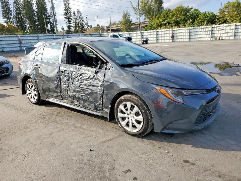 Photo 4 from auction – 2025 TOYOTA COROLLA with VIN 5YFB4MDE7SP253030