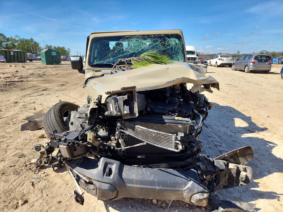 Foto 5 de la subasta – 2020 JEEP GLADIATOR con VIN 1C6HJTFG4LL160690