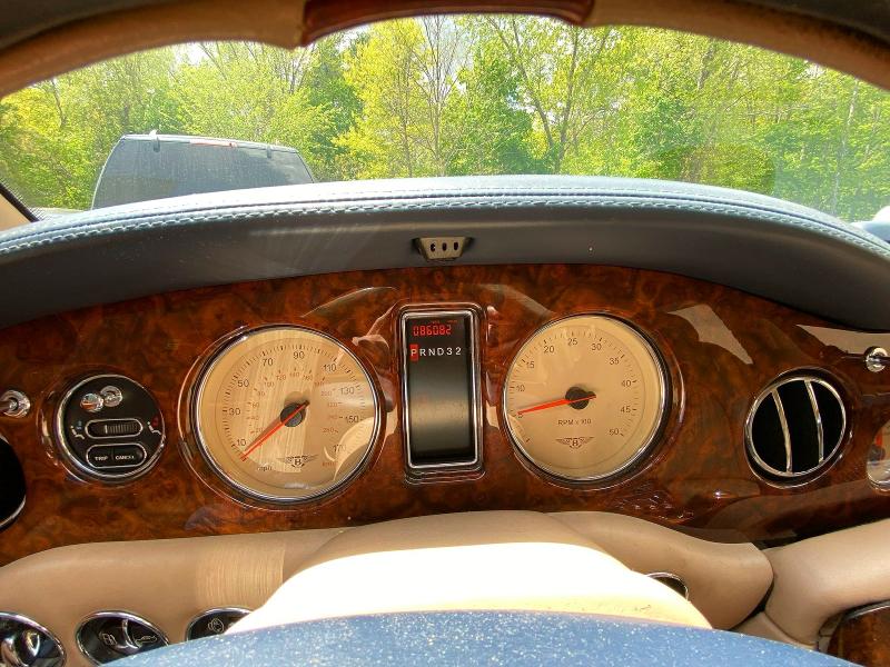 Photo 8 from auction – 2002 BENTLEY ARNAGE with VIN SCBLC31E62CX08029