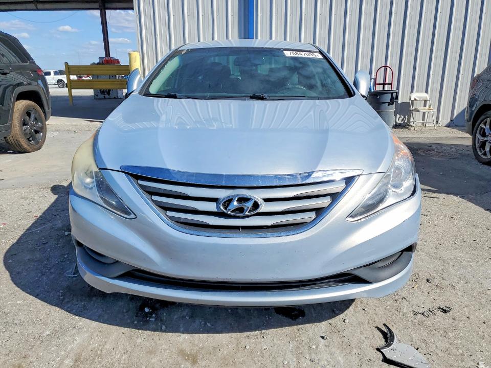 Photo 5 from auction – 2014 HYUNDAI SONATA GLS with VIN 5NPEB4AC0EH833419