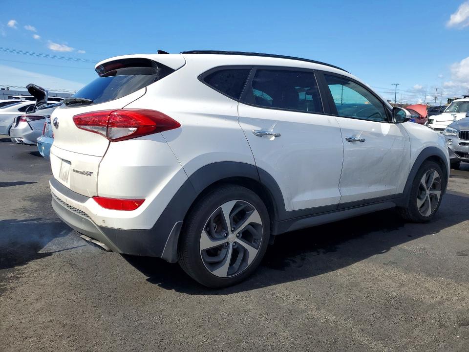 Photo 3 from auction – 2016 HYUNDAI TUCSON with VIN KM8J33A20GU253072