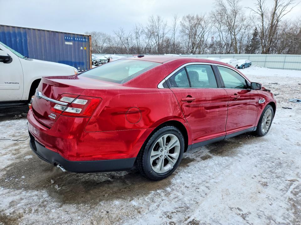 Photo 3 from auction – 2014 FORD TAURUS SEL with VIN 1FAHP2E8XEG104282