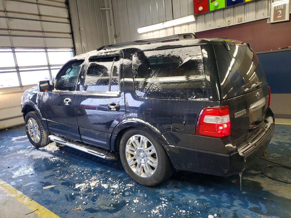 Photo 2 from auction – 2011 FORD EXPEDITION with VIN 1FMJU2A58BEF23928