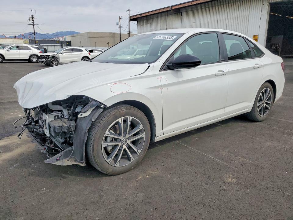 VOLKSWAGEN JETTA 2024 with VIN 3VWBM7BU1RM033005 - Photo from auction