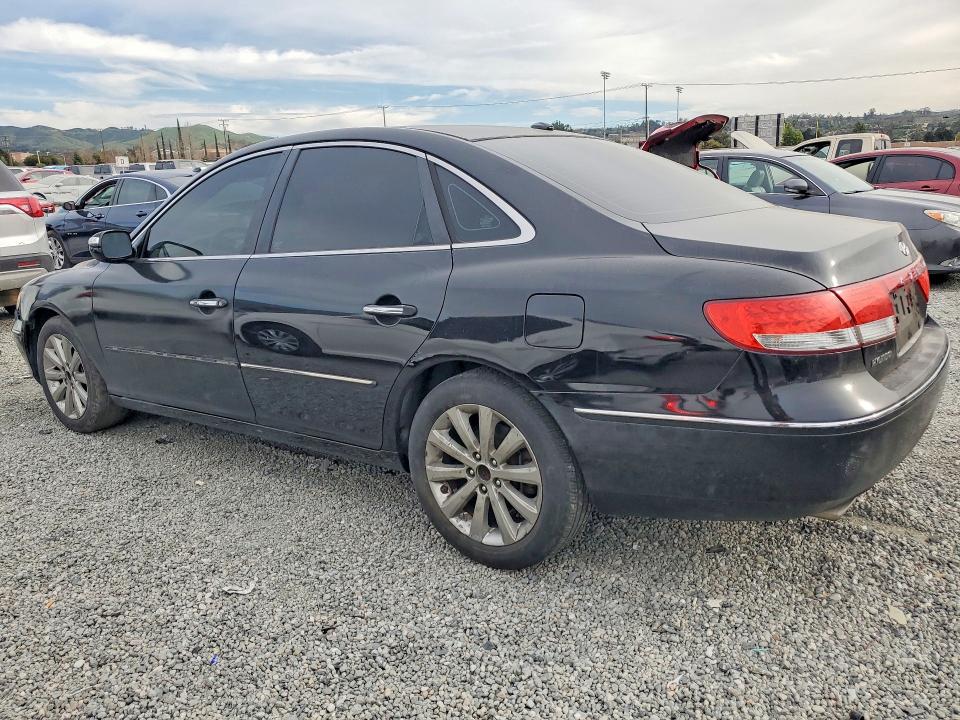 Photo 2 from auction – 2009 HYUNDAI AZERA SE with VIN KMHFC46F89A426798