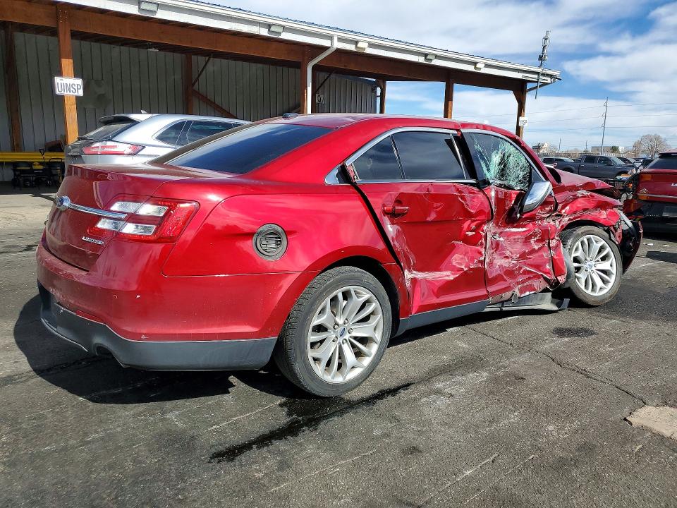 Photo 3 from auction – 2015 FORD TAURUS with VIN 1FAHP2F8XFG144460