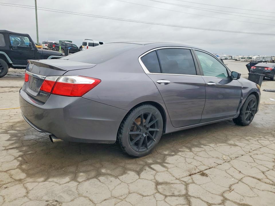 Photo 3 from auction – 2015 HONDA ACCORD with VIN 1HGCR2F54FA061020