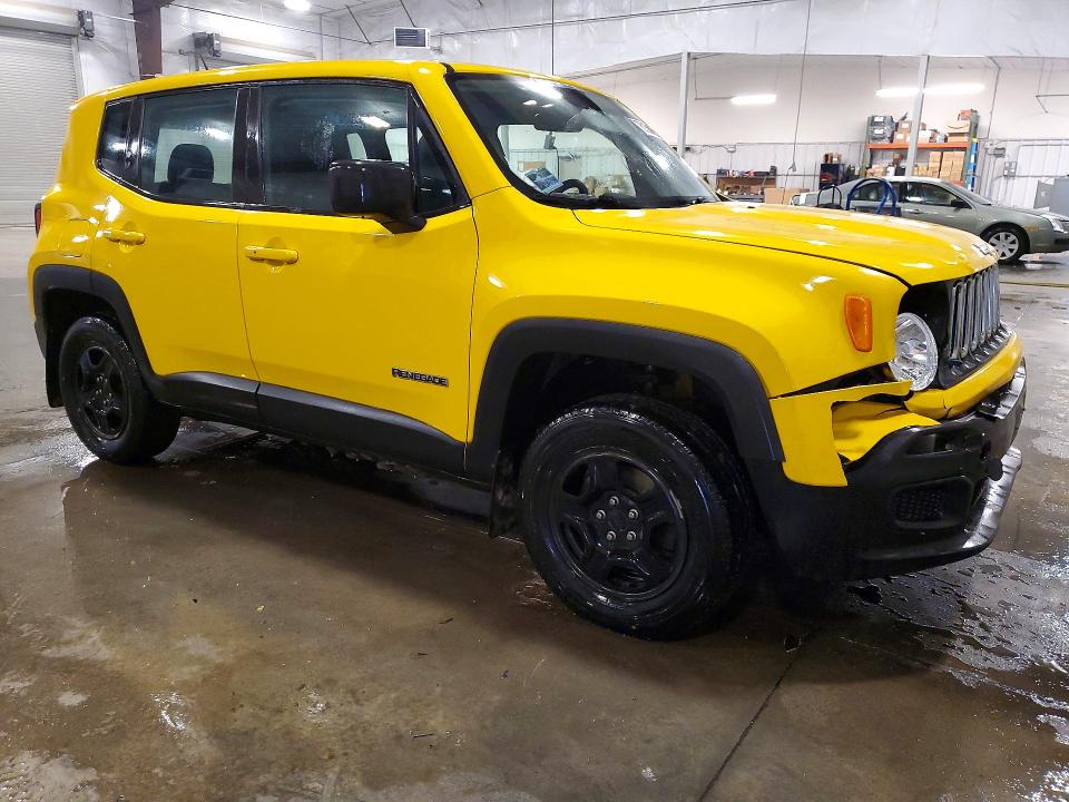 Photo 4 from auction – 2016 JEEP RENEGADE with VIN ZACCJBAT4GPD73934