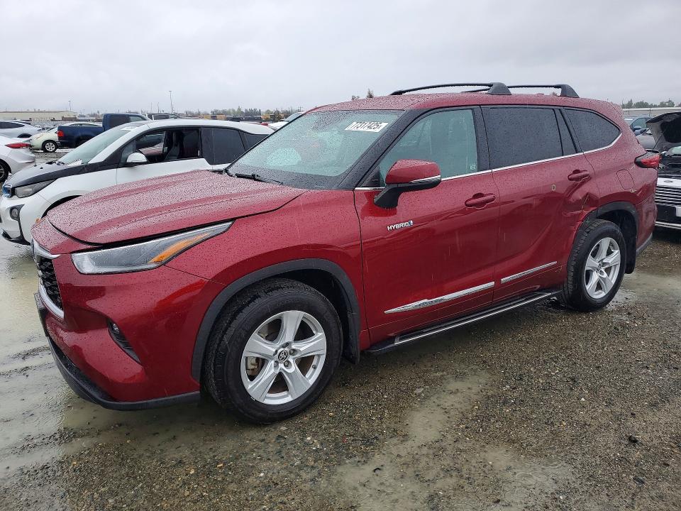 TOYOTA HIGHLANDER 2021 with VIN 5TDZARAH5MS504219 - Photo from auction