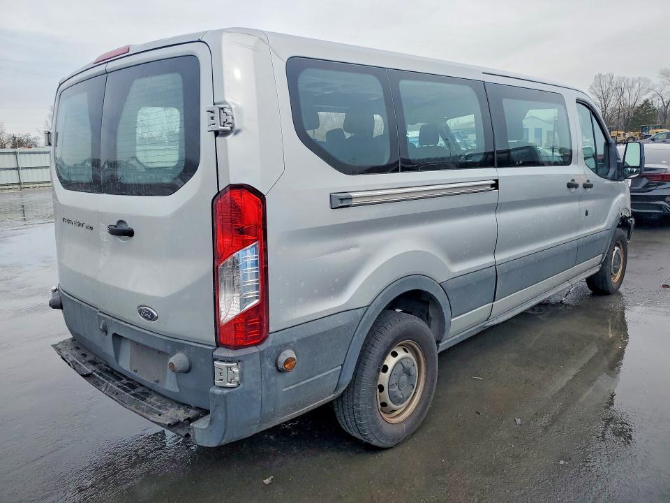 Photo 3 from auction – 2018 FORD TRANSIT with VIN 1FBZX2YM5JKA15027