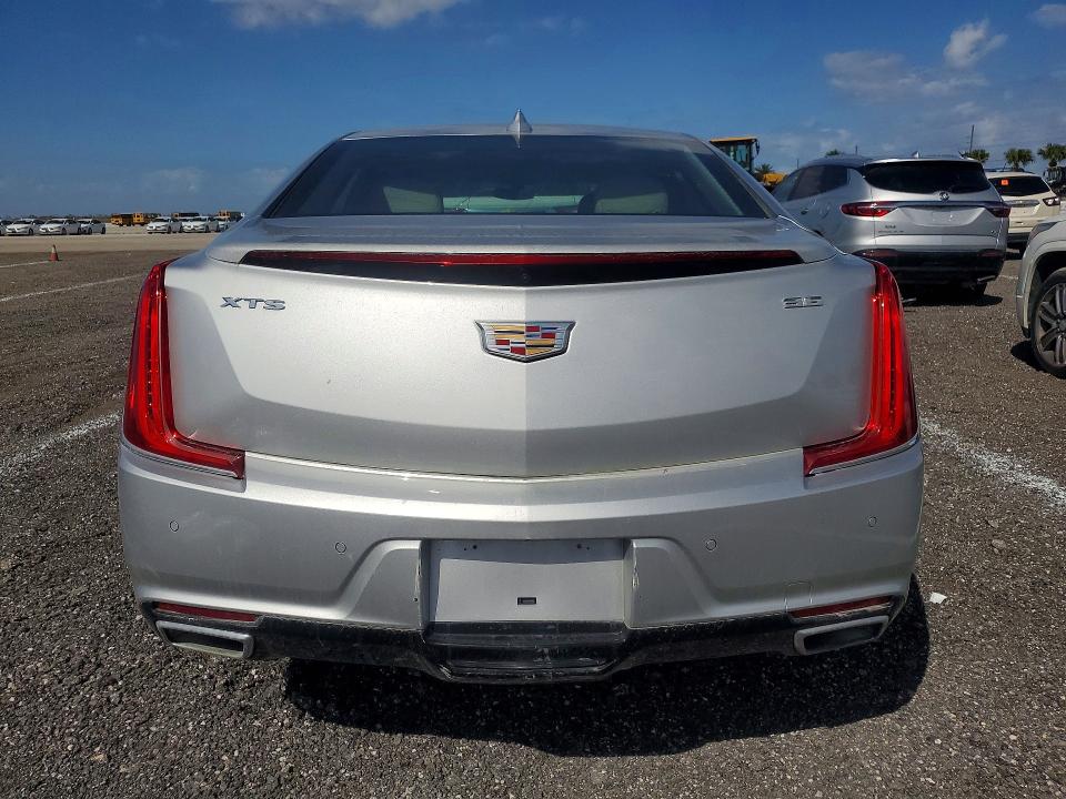 Photo 6 from auction – 2019 CADILLAC XTS with VIN 2G61M5S34K9152758