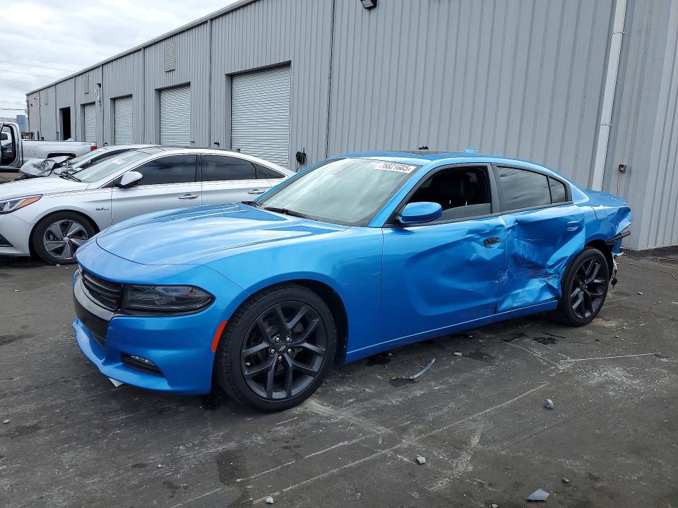 DODGE CHARGER SX 2015 with VIN 2C3CDXHG8FH852181 - Photo from auction