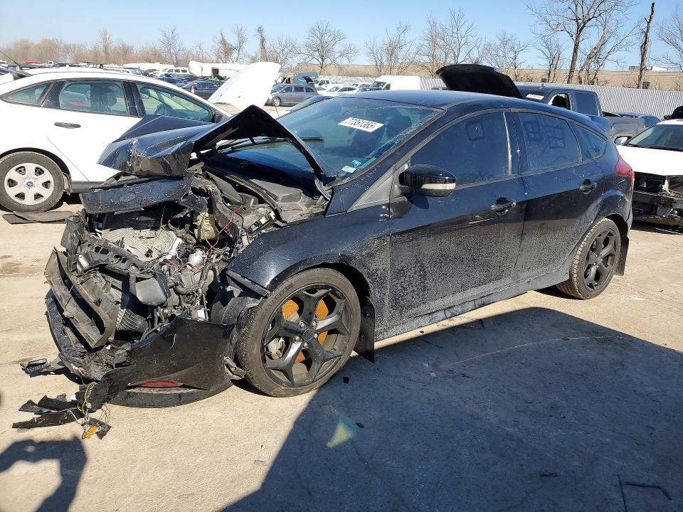 FORD FOCUS 2018 with VIN 1FADP3L90JL229969 - Photo from auction