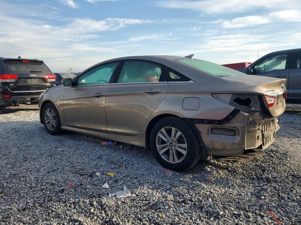 Photo 2 from auction – 2014 HYUNDAI SONATA GLS with VIN 5NPEB4AC8EH838920