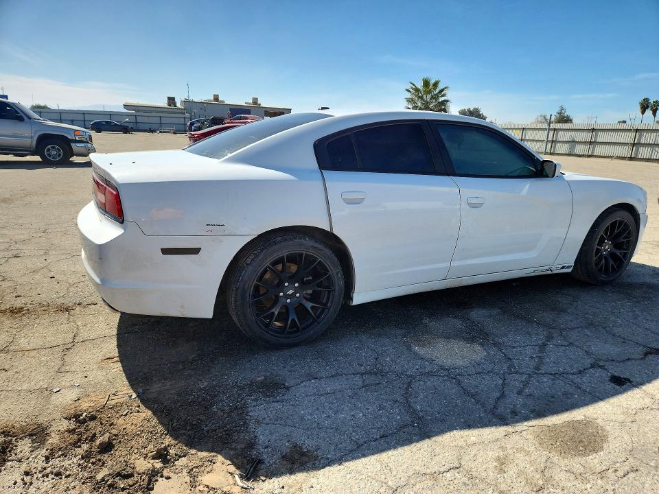 Photo 3 from auction – 2014 DODGE CHARGER with VIN 2C3CDXHG5EH338397