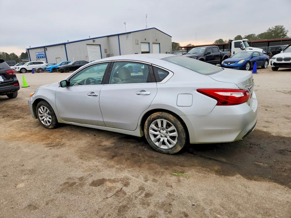 Photo 2 from auction – 2016 NISSAN ALTIMA with VIN 1N4AL3AP3GN309473
