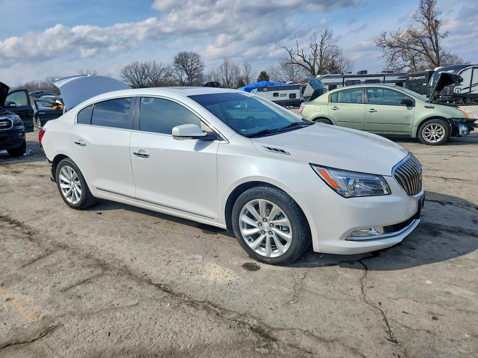 Photo 4 from auction – 2016 BUICK LACROSSE with VIN 1G4GB5G37GF148350