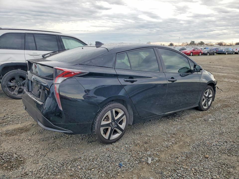 Photo 3 from auction – 2017 TOYOTA PRIUS with VIN JTDKARFU9H3047929