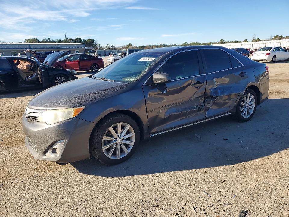 Photo 1 from auction – 2014 TOYOTA CAMRY with VIN 4T1BK1FK0EU026207