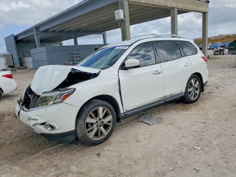 NISSAN PATHFINDER 2013 with VIN 5N1AR2MM9DC641361 - Photo from auction