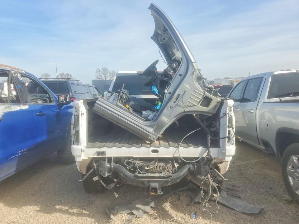 Photo 6 from auction – 2022 CHEVROLET SILVERADO with VIN 2GC4YPEY4N1243128