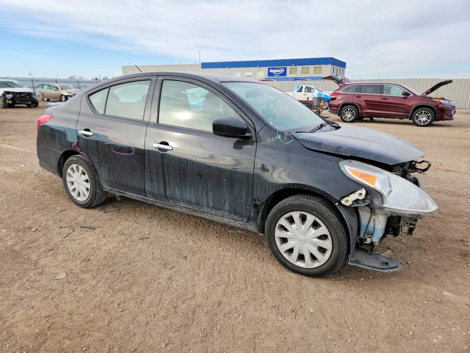 Photo 4 from auction – 2016 NISSAN VERSA with VIN 3N1CN7AP1GL830814