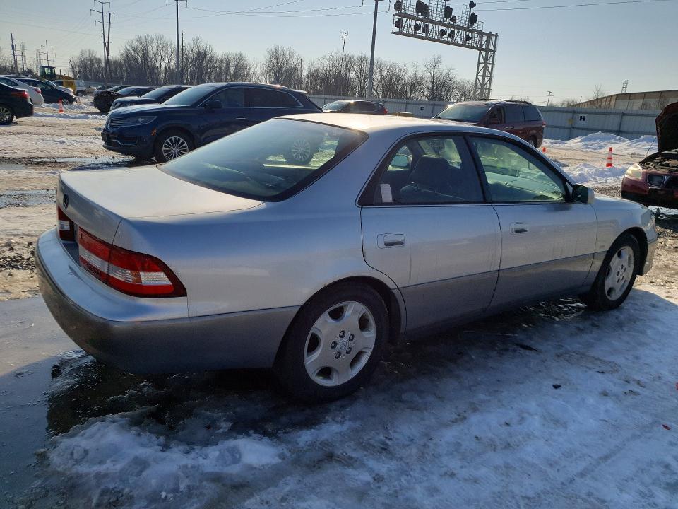 Photo 3 from auction – 2000 LEXUS ES with VIN JT8BF28G0Y5093961