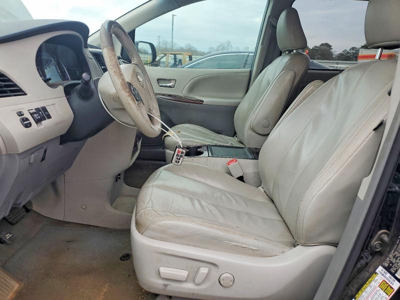 Photo 7 from auction – 2013 TOYOTA SIENNA with VIN 5TDYK3DC3DS296041