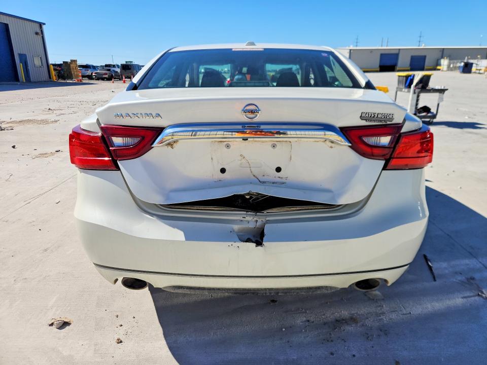 Photo 6 from auction – 2017 NISS MAXIMA with VIN 1N4AA6AP9HC454330