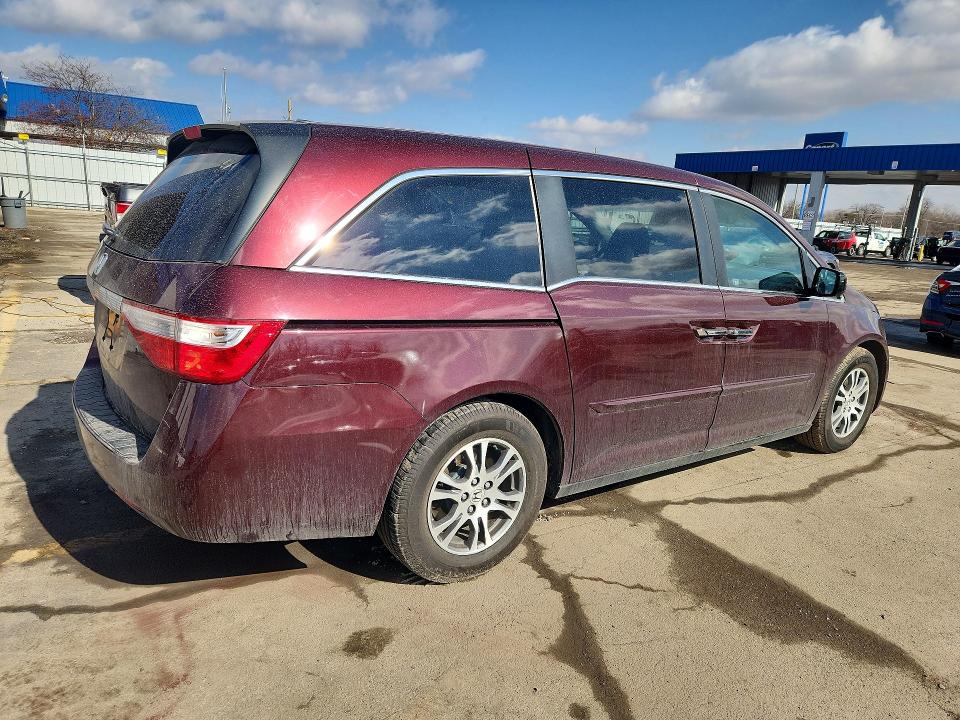 Photo 3 from auction – 2012 HONDA ODYSSEY with VIN 5FNRL5H6XCB135142