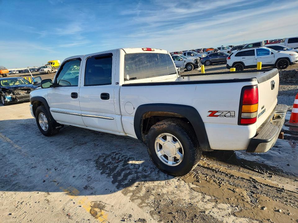 Photo 2 from auction – 2005 GMC NEW SIERRA with VIN 2GTEK13T651278604