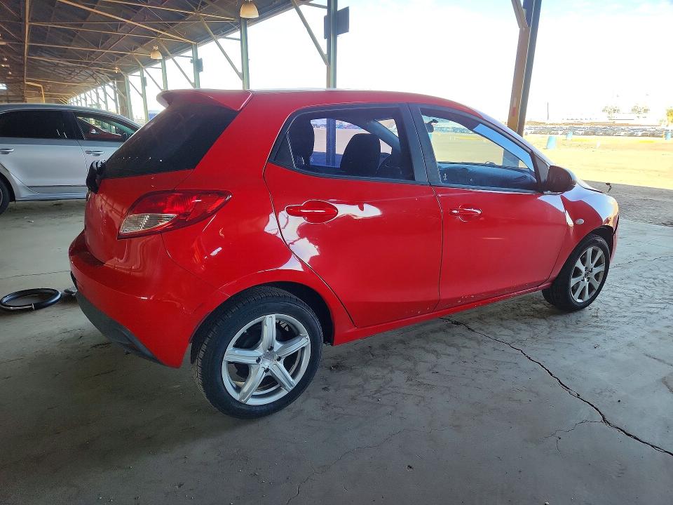 Photo 3 from auction – 2014 MAZDA MAZDA2 with VIN JM1DE1LZ1E0177456
