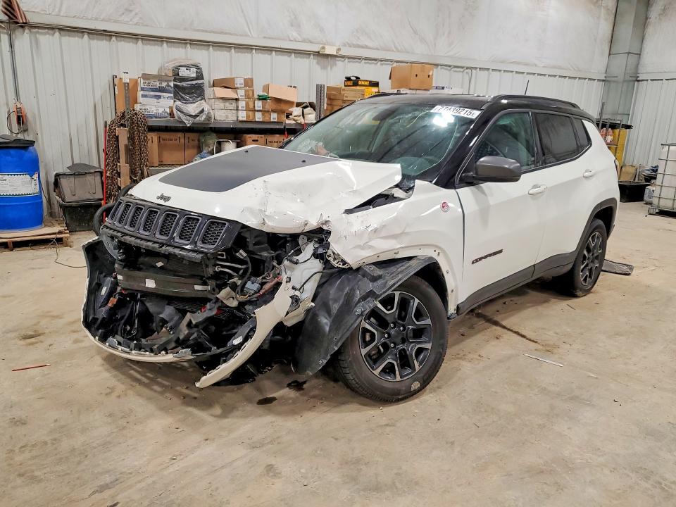 JEEP COMPASS 2018 with VIN 3C4NJDDB7JT478927 - Photo from auction