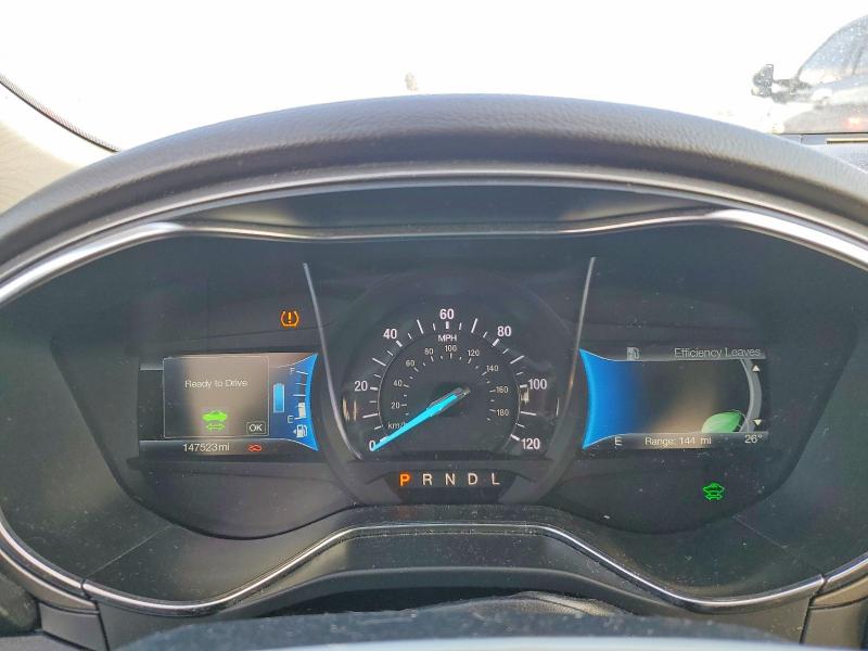 Photo 9 from auction – 2018 FORD FUSION with VIN 3FA6P0LU5JR147376