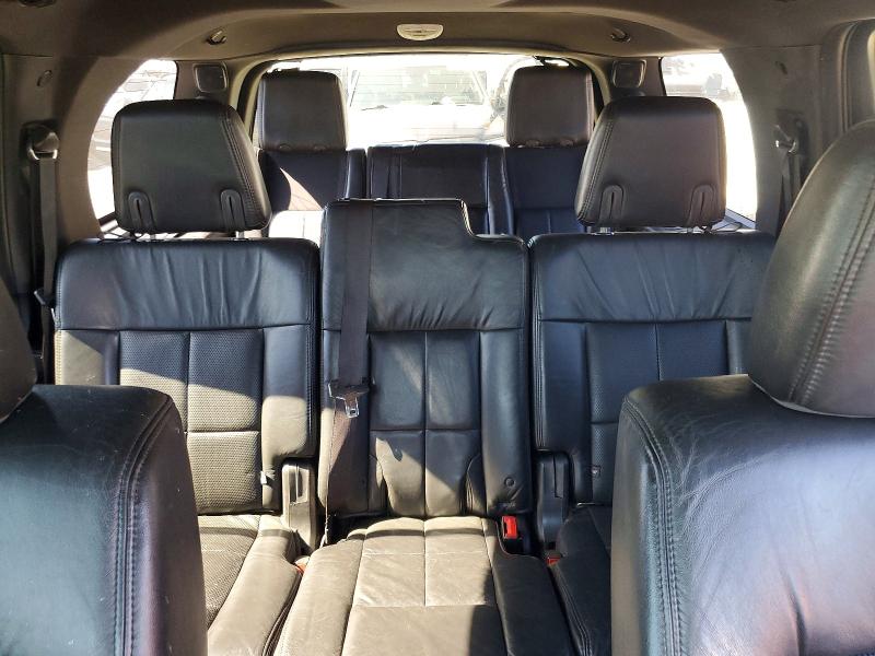 Photo 10 from auction – 2012 LINCOLN NAVIGATOR with VIN 5LMJJ2H52CEL07098