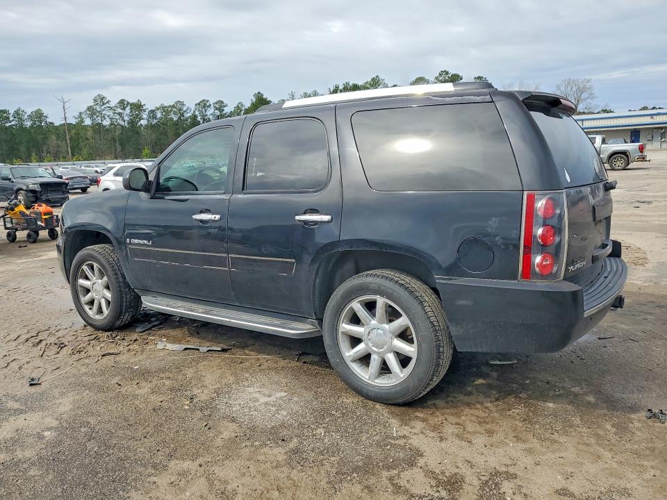 Photo 2 from auction – 2007 GMC YUKON with VIN 1GKFK63837J368335