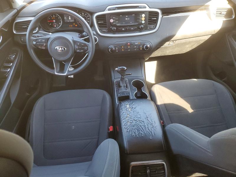 Photo 8 from auction – 2016 KIA SORENTO with VIN 5XYPG4A39GG116392