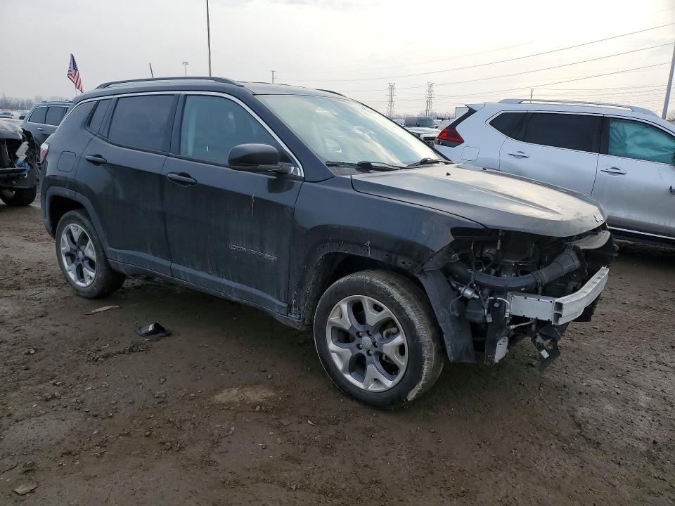 Photo 4 from auction – 2019 JEEP COMPASS with VIN 3C4NJDCB5KT813234