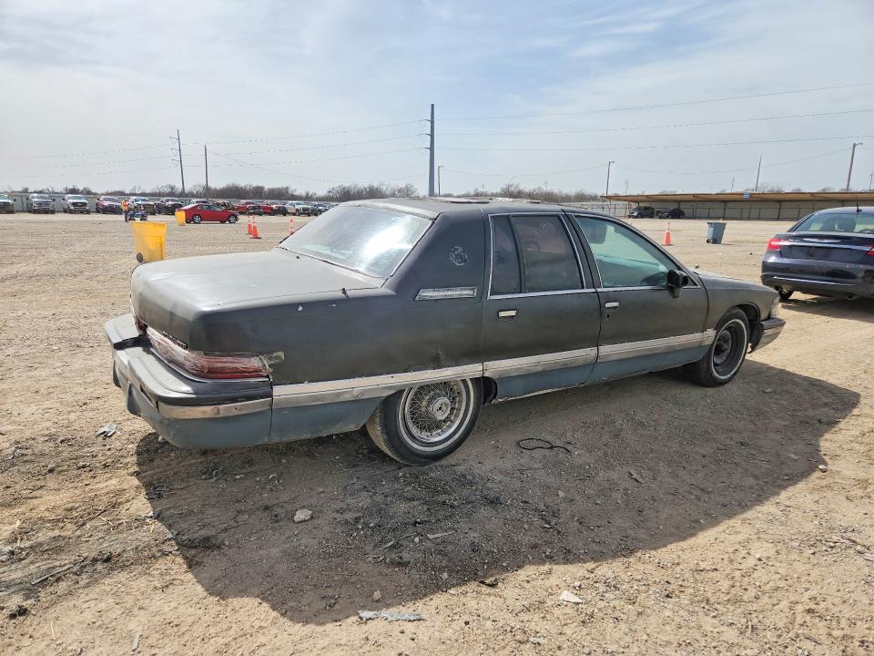 Photo 3 from auction – 1992 BUICK ROADMASTER with VIN 1G4BN5379NR422413