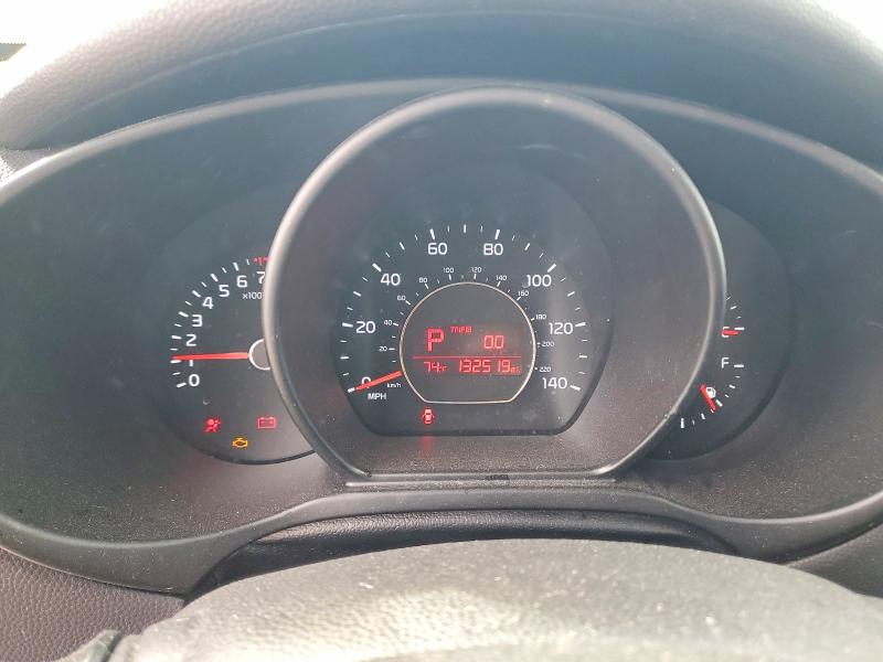 Photo 9 from auction – 2014 KIA SOUL with VIN KNDJP3A51E7044664
