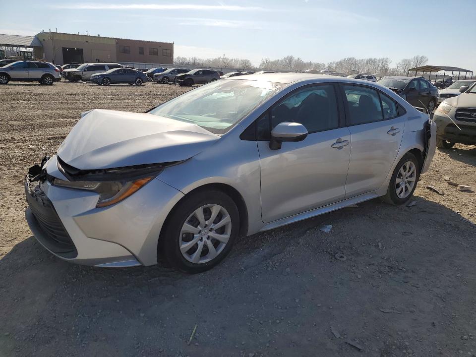 TOYOTA COROLLA 2023 с VIN 5YFB4MDE5PP032050 - Фото с аукциона