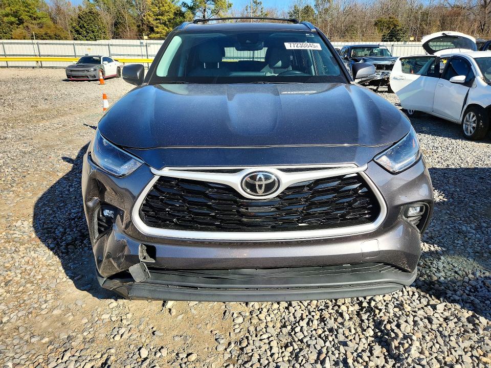 Zdjęcie 5 z aukcji – 2021 TOYOTA HIGHLANDER z VIN 5TDGZRAH2MS534150
