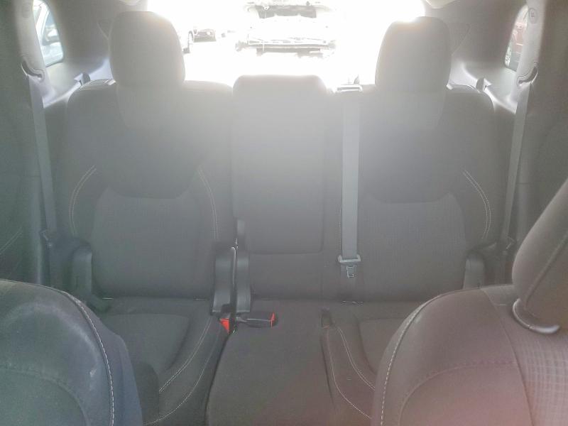 Фото 10 с аукциона – 2016 JEEP CHEROKEE с VIN 1C4PJMCS8GW154382
