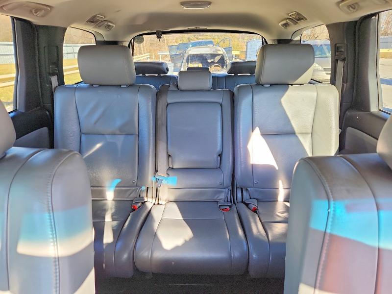Photo 10 from auction – 2012 TOYOTA SEQUOIA with VIN 5TDBW5G15CS072705