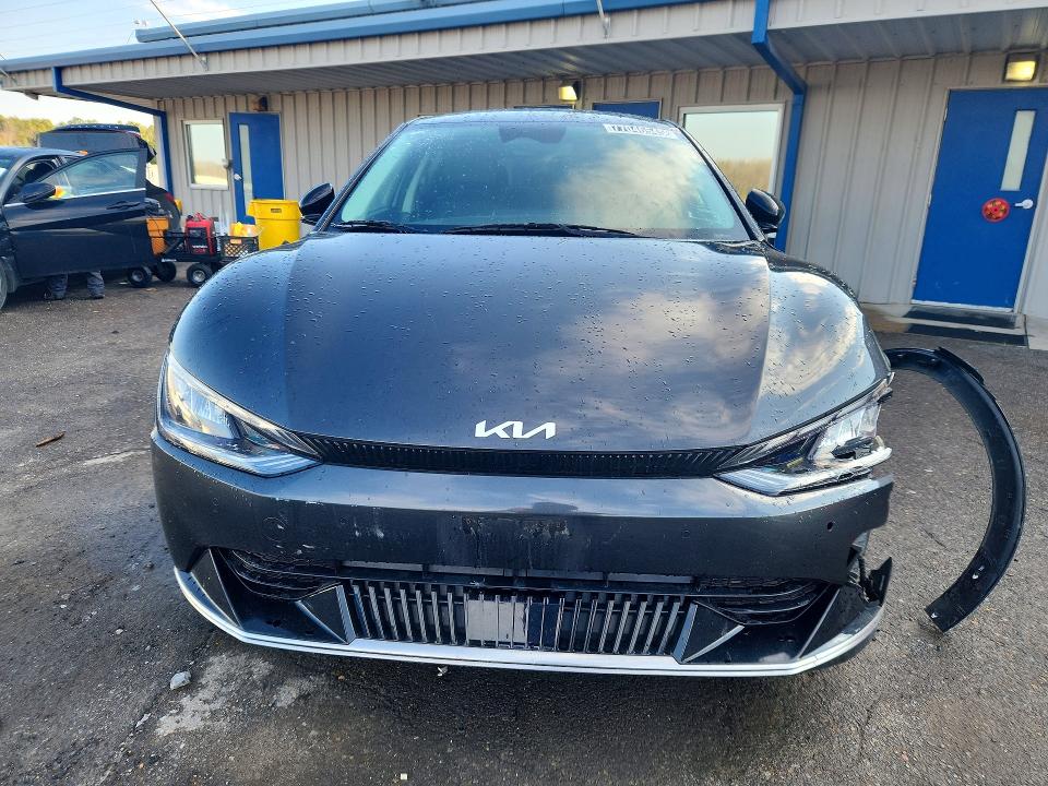 Photo 5 from auction – 2023 KIA EV6 LIGHT with VIN KNDC34LA7P5130032