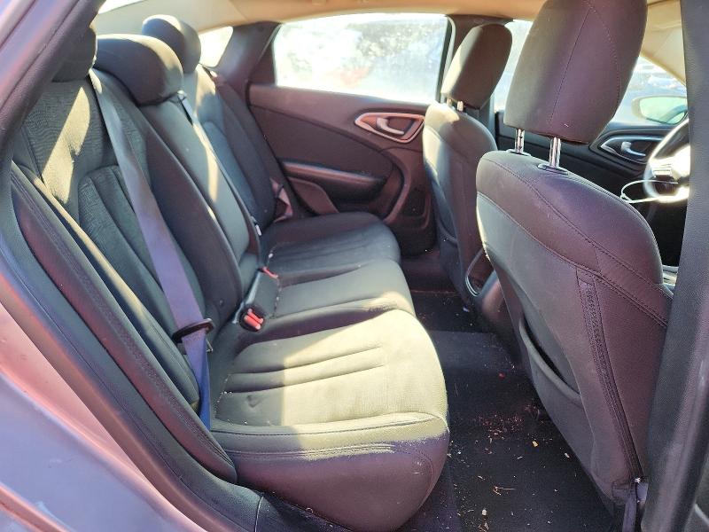 Photo 10 from auction – 2016 CHRYSLER 200 with VIN 1C3CCCAB2GN158931
